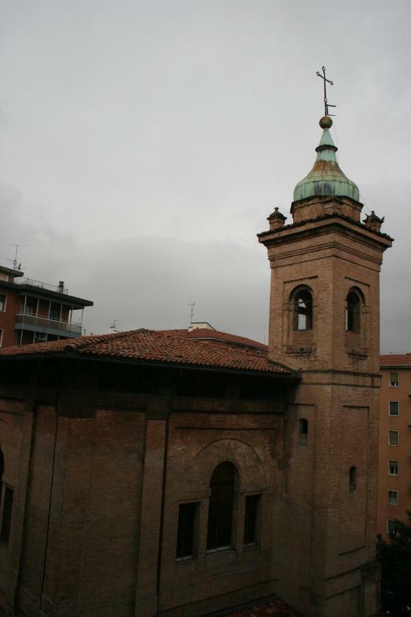 Appartamento 2 Torri Bolonha Exterior foto